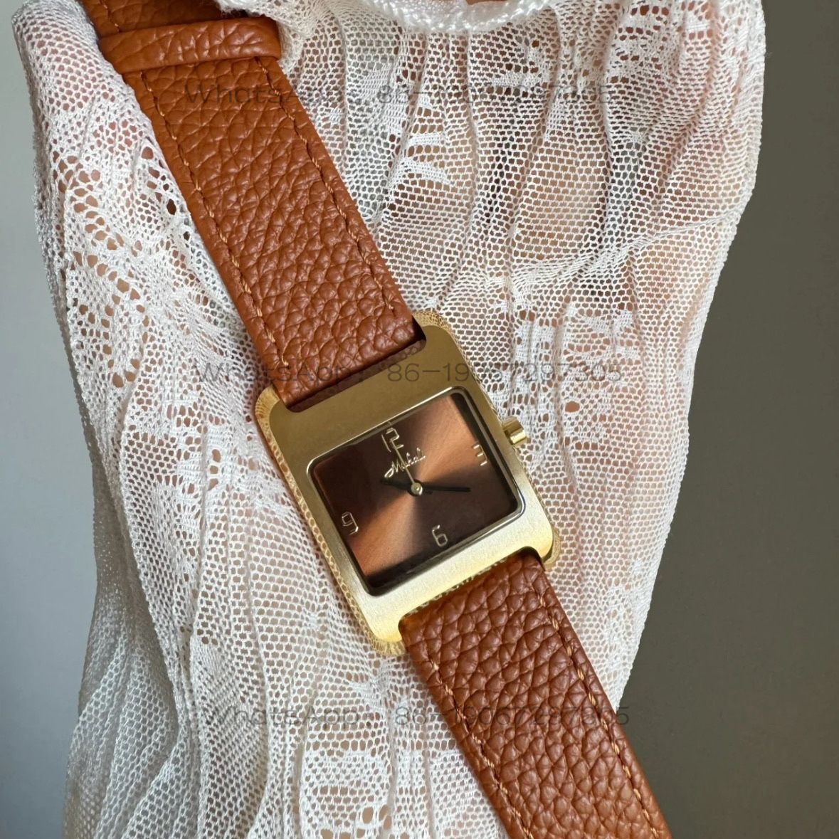Zegarek damski ze skóry premiu – Leather Bracelet recenzja i cena