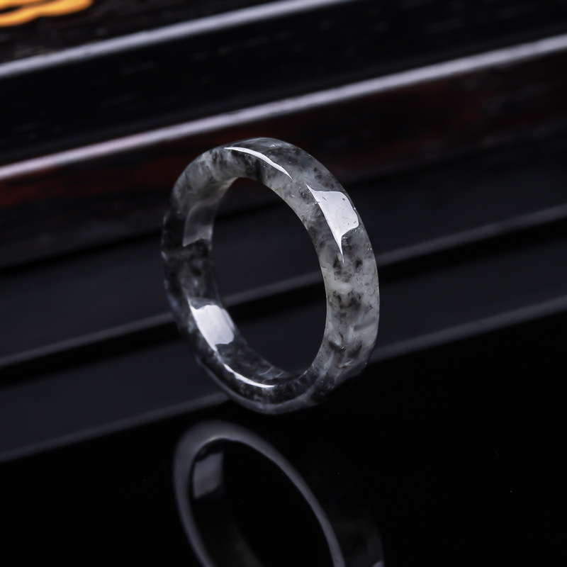 Naturalny pierścionek z czarne – Jewelry & Watches Review recenzja i cena